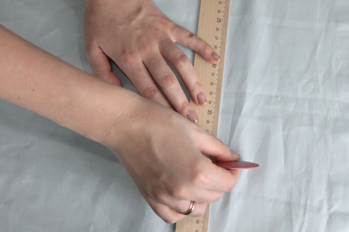 E: Evolution and the Ugly Duckling Sign