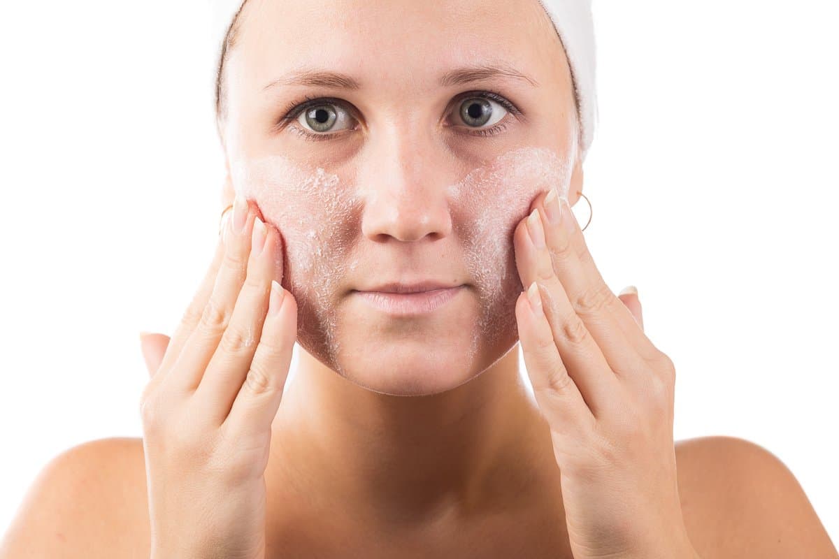 Rash sa Stress: Maaari bang Magdulot ng Urticaria at Skin Rashes ang Pagkabalisa?