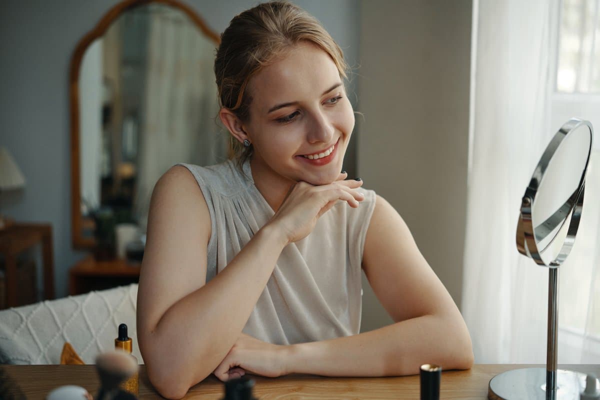 Teens: Managing Acne and Building Good Habits